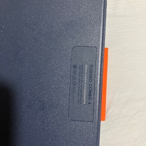 Logitech Rugged Combo 4 iPad 10