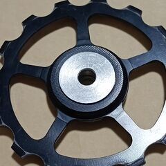 バーナーアルミ製薄歯ビックプーリー　使用感浅め　15T 黒の画像