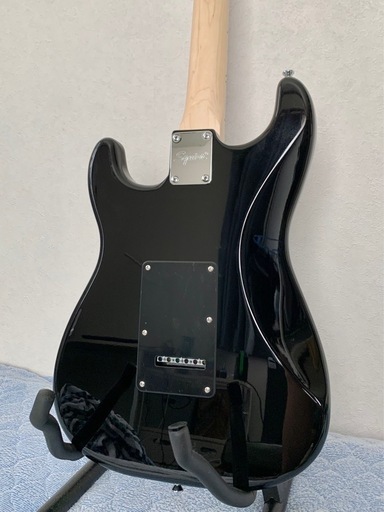 (取引相手決定済み)【ほぼ未使用品！】 ギター初心者セット Squier by Fender
