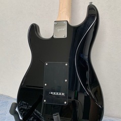 (取引相手決定済み)【ほぼ未使用品！】 ギター初心者セット Squier by Fender の画像