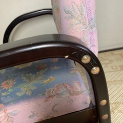 お届け！　低い椅子の画像
