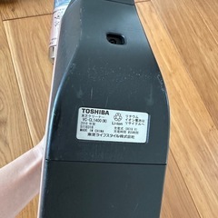 TOSHIBA コードレス掃除機の画像