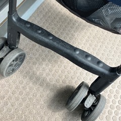 レインカバー付き！ApricaのベビーカーB型の画像