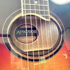 【新同等】ヤマハ　YAMAHA APX700II エレアコ　弦高調整　弦張替済　初心者・女性に最適♫ 即決の画像