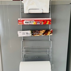 【差し上げます】キッチン収納ラック２つの画像