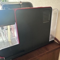 【お取引中】Nespresso 赤 エスプレッソマシン ミルク泡立て機能付きの画像
