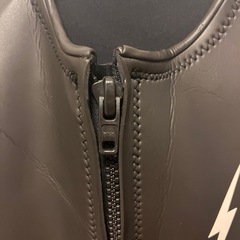 ライジングボルト ウェットスーツ ベスト ML の画像