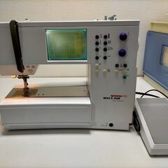 RICCAR リッカー BERNINA ベルニア アーティスタ コンピューターミシン 170型 （白）裁縫 手芸 ミシン ハンドクラフト フットペダル付き。250613-1Tの画像