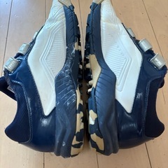 adidas スパイク　23.0の画像