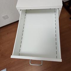 引き取り予定者あり　キャビネット　多目的引き出しの画像