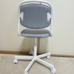 IKEA 子供　イスの画像