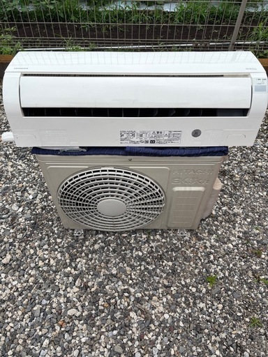 中古エアコン日立6畳2.2k取付標準工事込み