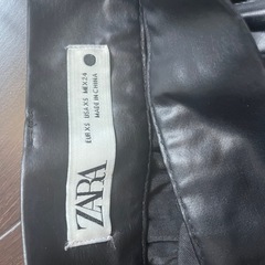 ZARA レザー プリーツ スカーレディースの画像
