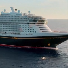 🚢【非常識すぎ⁉】飛行機より安いのに、ホテル・ご飯・エンタメ全部...