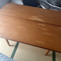 unicoダイニングテーブルの画像