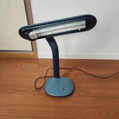 デスクライトの画像