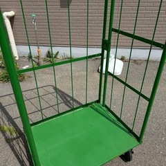 ◎カゴ台車④　美品 幅約80㌢奥行約60㌢ 緑色の画像