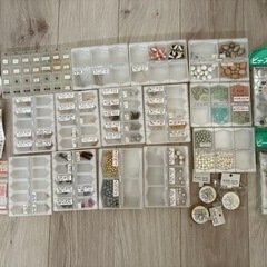 ピアス・アクセサリー制作部品などまとめての画像