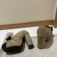 【スエード パンプス】Ｓサイズ　22.5センチの画像