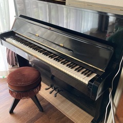 引き取り限定　古いピアノ　YAMAHA U1 