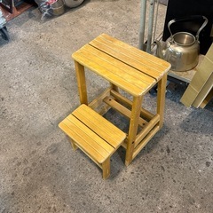 木製　踏み台の画像