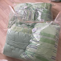 布団　　掛け布団150✖️200敷き布団マクラの画像