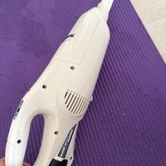 ハンディータイプ掃除機　