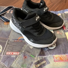 asics 20センチ　子ども　スニーカー