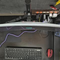 「受け渡し決定」超お得　早いもの勝ち　今ならスピーカーとモニターアーム付き！　KOORUI ゲーミング PCモニター 24インチ 湾曲 1800フルHD/165Hz/Adpitive sync対応（G-SYN互換）/DPx1/HDMIx2/VESAマウント対応/傾き調節 スピーカーなし 24E6Cの画像