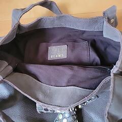 TRES BEAMS レザーバッグの画像