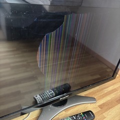 差し上げます⭐︎32型　液晶割れ　　　テレビ