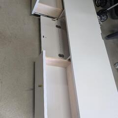 大きなテレビ台の画像