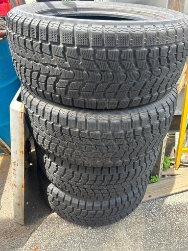 スタッドレスタイヤ