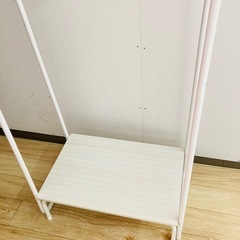 ハンガーラックの画像