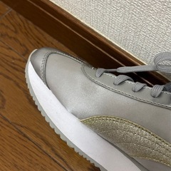 PUMA レディーススニーカー 23.5の画像