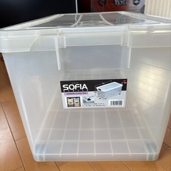 プラスチックコンテナ　差し上げます