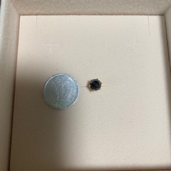 K18天然ブラックダイヤ１ct 一粒ピアスの画像