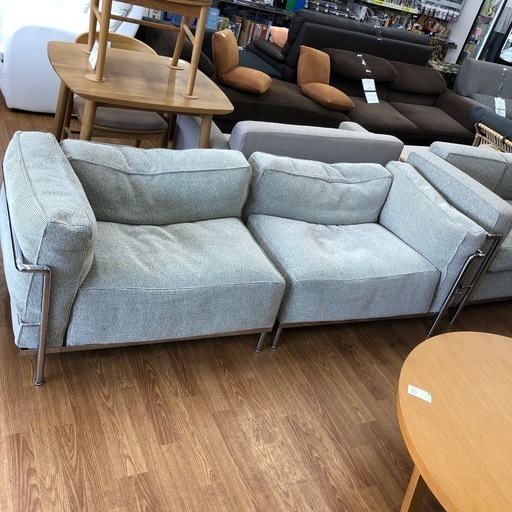 2人掛けソファー　CASSINA 片アームソファー左右セット　軽度の使用感あり　ファブリック【取りに来れる方限定】