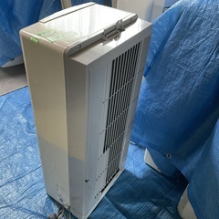 値下げしました⭐︎窓用エアコン　枠なし　リモコン無し　　動作確認済⭐︎の画像