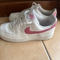 NIKE スニーカー