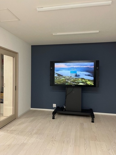 早いもの勝ち♪Surface Hub 55インチ（モニター出力可能）