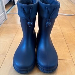 値下げ❣️22センチ　長靴　ネイビー　レインブーツの画像