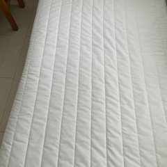 無印良品シングルベッド（脚付マットレスポケットコイル）の画像