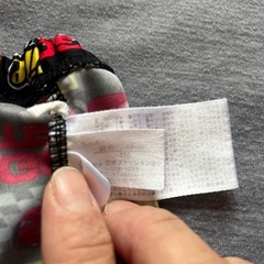 ラッシュガード、水着、帽子
の画像