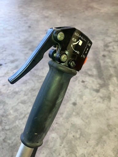 RYOBI  草刈機 動きます