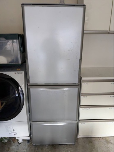 ✨激安価格✨持帰25000円 シャープ 350L 3ドア ファミリーサイズ 冷蔵庫