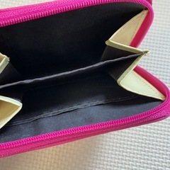 【可愛いピンク色の財布👛🩷】の画像