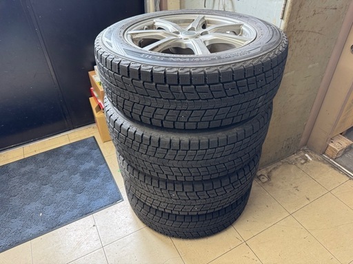 スタッドレスタイヤ、ホイール4本セット