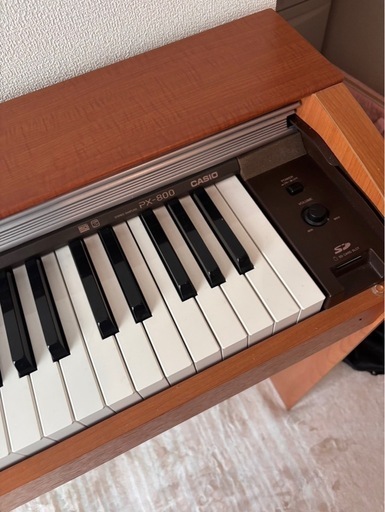 美品　電子ピアノ　カシオ