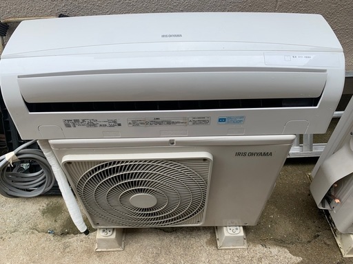 お買い得⭕️福岡市内取付料金込み　2018年　ルームエアコン　アイリスオーヤマ　6畳タイプ